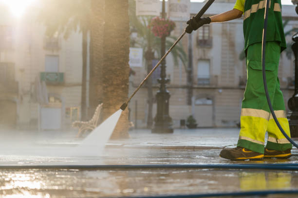 Best Commercial Building Pressure Washing  in Lancaster, WI